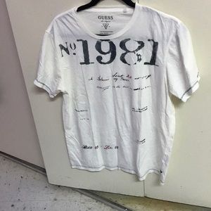 Causal guess tee shirt